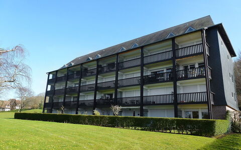 Le Parc de la Chaumière: Architecture, Propriété, Bâtiment, Maison, Appartement, Biens, Façade, Zone Résidentielle, Arbre, Ciel