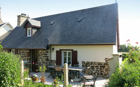 La Chevalerie: Propriété, Maison, Chalet, Bâtiment, Domicile, Toit, Immobilier, Zone Résidentielle, Ferme, Architecture