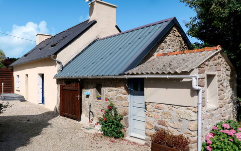 Ty Channed: Propriété, Maison, Domicile, Bâtiment, Chalet, Immobilier, Toit, Zone Résidentielle, Architecture, Siding