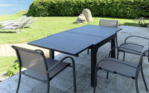 Cam Louis: Table, Plante, Meubles, L'Eau, Vert, Tableau De Plein Air, Rectangle, Mobilier De Jardin, Chaise, Bois