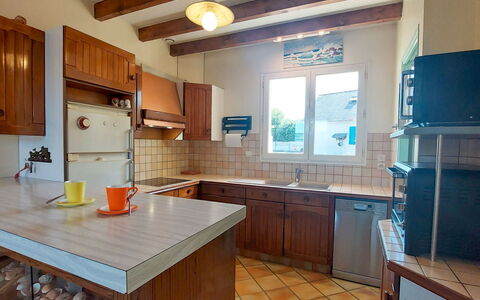 Nature et Mer: Meubles, Cuisine, Comptoir, Cabinetry, Appareil De Cuisine, Design Intérieur, Sol, Bois, Principaux Appliance, Sol