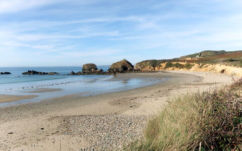 Nature et Mer: Ciel, Nuage, L'Eau, Ressources En Eau, Paysage Naturel, Plage, Cotiers Et Relief Océaniques, Terrain, Banque, Horizon