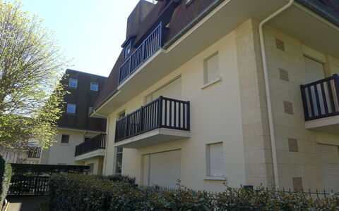 Jardins du Casino: Propriété, Maison, Domicile, Bâtiment, Zone Résidentielle, Immobilier, Architecture, Quartier, Appartement, Façade