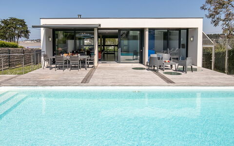 Villa de la Baie: Porte, Ombre, Piscine, Biens, Recours, Béton, Villa, Conception, Patio, Cour