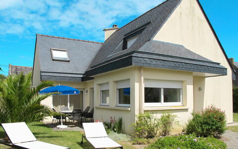 Le Triskell: Plante, Nuage, Ciel, Bâtiment, Propriété, Fenêtre, Maison, Ombre, Lot Terre, Chalet