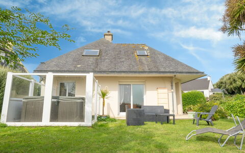 Ty Nevez: Nuage, Plante, Bâtiment, Ciel, Propriété, Fenêtre, Porte, Maison, Arbre, Lot Terre