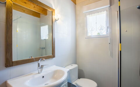 Rève de Plage: Miroir, Robinet, Évier, Luminaire Plomberie, Lavabo, Bleu, Salle De Bains, Violet, Design Intérieur, Architecture