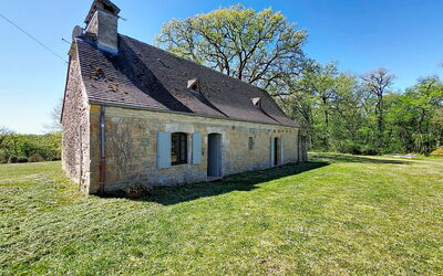 Jayac 601: Herbe, Bâtiment, Maison, Architecture, Toit, Chalet, Domicile, Zone Rurale, Plaine, Lot Terre