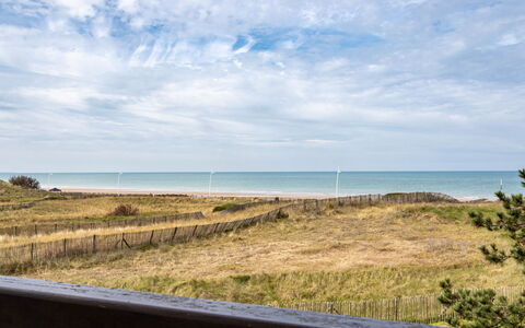 Cabourg 450: Plante, Ciel, Nuage, Fenêtre, Bâtiment, Montagne, Montagnes, Maison, Arbre, Lot Terre