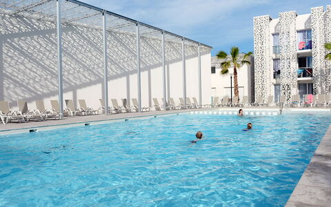 Cap D'Agde 615: L'Eau, Nuage, Ciel, Piscine, Bleu, Bâtiment, Loisir, Aqua, Des Loisirs, Amusement