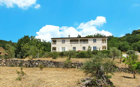Bauduen 602: Propriété, Végétation, Maison, Ciel, Lot Terre, Immobilier, Zone Rurale, Domicile, Arbre, Bâtiment