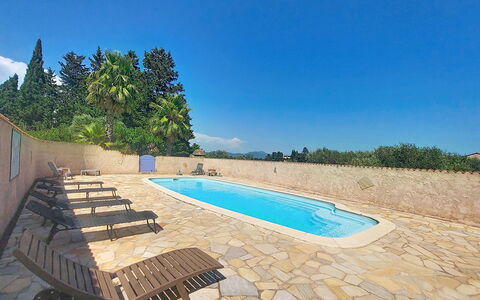 Mas du Combaud: Bleu, Piscine, Recours, Mobilier De Jardin, Ombre, Hôtel, Eco Hôtel, Tropiques, Villa