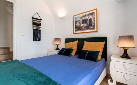 Casa Marcelli: Propriété, Meubles, Bâtiment, Cadre, Bleu Azur, Confort, Bois, Textile, Design Intérieur, Sol