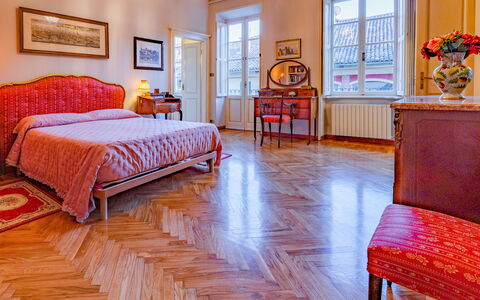 Dimora Berchiatti: Meubles, Mur, Design Intérieur, Chambre, Lit, Sol, Drap De Lit, Sol, Pièce, Literie