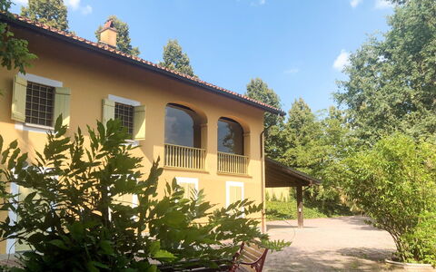 Giorgio Winery: Plante, Ciel, Propriété, Bâtiment, Fenêtre, Nuage, La Nature, Arbre, Maison