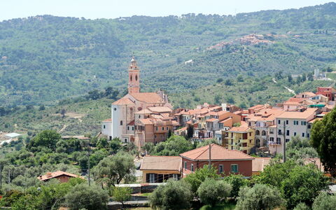 Lorenzo: Village De Montagne, Station De Montagne, Ville, Village, Établissements Humains, Colline, Zone Rurale, Tourisme, Arbre, Ville