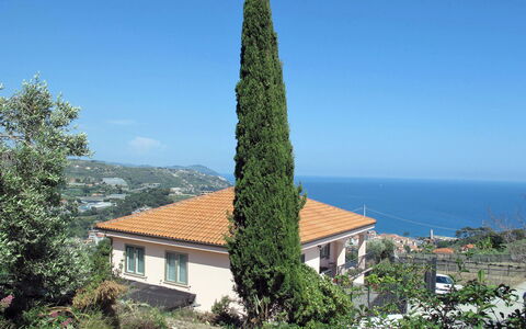La Pineta (Slr112): Ciel, Plante, Fenêtre, L'Eau, Bâtiment, Arbre, Maison, Lot Terre, À Feuilles Persistantes, Paysage Naturel