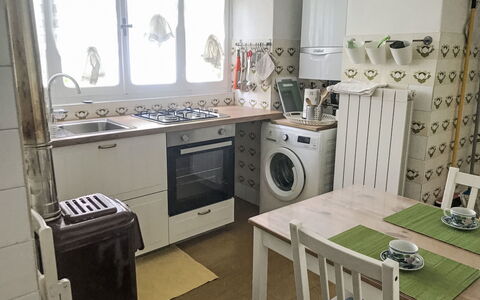 Nicol: Principaux Appliance, Sol, Appareil De Cuisine, Sol, Meubles, Design Intérieur, Cuisine, Pièce, Cuisinière, Électroménager