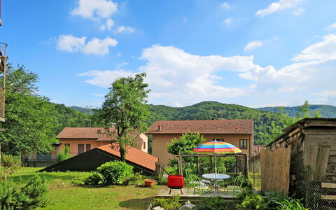 Serena: Nuage, Ciel, Plante, Écorégion, Bâtiment, Paysage Naturel, La Nature, Arbre, Lot Terre, Végétation