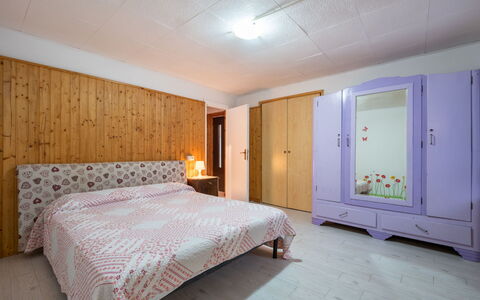 Serena: Meubles, Propriété, Bâtiment, Confort, Bleu Azur, Bois, Textile, Lit, Maison