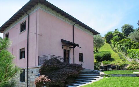 Vittoria: Propriété, Maison, Bâtiment, Architecture, Domicile, Immobilier, Mur, Façade, Biens, Villa
