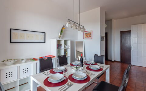 Incantevole: Pièce, Propriété, Meubles, Design Intérieur, Salle À Manger, Bâtiment, Table, Maison, Immobilier, Cuisine