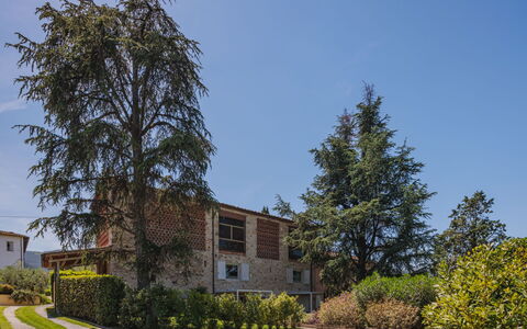 Rustico dei Canali: Ciel, Plante, Fenêtre, Bâtiment, Paysage Naturel, Arbre, Nuage, Maison, Herbe, Zone Rurale