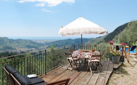 Olivella: Montagne, Propriété, Station De Montagne, Ciel, Vacances, Tourisme, Loisir, Table, Paysage, Restaurant
