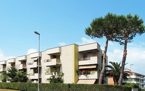 Sea House: Zone Résidentielle, Propriété, Architecture, Bâtiment, Maison, Arbre, Immobilier, Usage Mixte, Domicile, Design Urbain