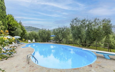 Tenuta San Lazzaro 604.2: L'Eau, Ciel, Plante, Propriété, Piscine, Bleu Azur, Ombre, Mobilier De Jardin, Balancelle, Arbre