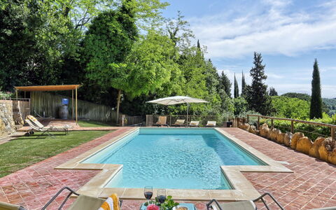 Pillo di Sopra: Piscine, Propriété, Arrière-Cour, Immobilier, Loisir, Maison, Zone Résidentielle, Herbe, Biens, Bâtiment