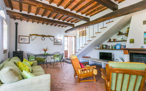 Il Fienile: Plante, Propriété, Bâtiment, Paysage Naturel, Arbre, Lot Terre, Maison, Chalet, Paysage, Zone Résidentielle