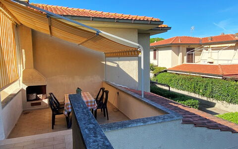 Palazzeta Ii: Ciel, Plante, Bâtiment, Ombre, Zone Résidentielle, Toit, Loisir, Immobilier, Eco Hôtel, Bois