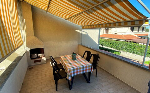 Palazzeta Ii: Meubles, Propriété, Cadre, Bleu Azur, Bois, Éclairage, Design Intérieur, Confort, Sol, Sol