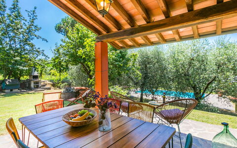 Podere Cerbaia (Smr100): Fenêtre, Bâtiment, Bleu Azur, Bois, Sol, Confort, Maison, Sol, Salle