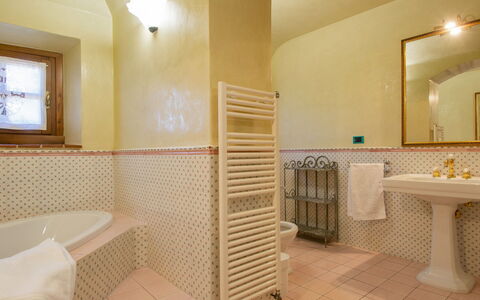 Casa Bensa: Miroir, Propriété, Luminaire Plomberie, Baignoire, Salle De Bains, Design Intérieur, Éclairage, Bois, Sol, Sol