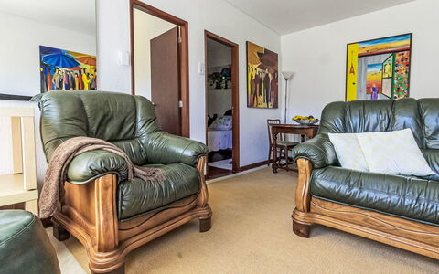 Do Condado: Meubles, Cadre, Propriété, Confort, Canapé, Bois, Éclairage, Design Intérieur, Salon, Sol