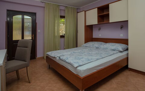Poreč Kaštelir 655: Chambre, Lit, Meubles, Pièce, Matelas, Drap De Lit, Propriété, Cadre De Lit, Sol, Literie
