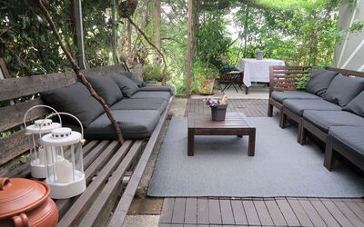 Mošćenička Draga 619: Plante, Table, Meubles, Propriété, Pot De Fleur, Canapé, Mobilier De Jardin, Design Intérieur, Bois, Architecture