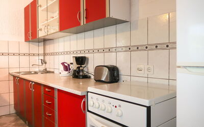 Dalibor 631.1: Cabinetry, Meubles, Comptoir, Produit, Cuisine, Évier, Bâtiment, Appareil De Cuisine, Bois, Design Intérieur