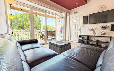 Mirjana 608.1: Meubles, Sol, Design Intérieur, Sol, Bois, Plafond, Canapé, Salon, Parquet, Éclairage