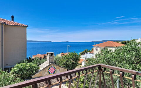 Trogir 668: Zone Résidentielle, Toit, Maison, Domicile, Quartier, Mer, Côte, Banlieue, Appartement, Biens