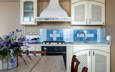 Lavanda 607.4: Cuisine, Design Intérieur, Meubles, Sol, Comptoir, Appareil De Cuisine, Bois, Cabinetry, Sol, Principaux Appliance