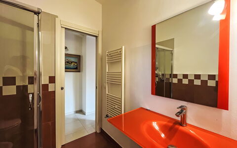 Poggi 622: Sol, Design Intérieur, Sol, Plafond, Lavabo, Luminaire Plomberie, Plomberie, Évier, Éclairage, Salle De Bains