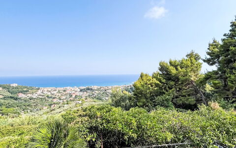 Pietra Ligure 612: Ciel, Bleu, Jour, Horizon, Végétation, Mer, Communauté Des Plantes, Océan, Côte, Tropiques