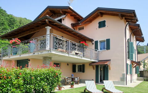 Cannero Riviera 626: Propriété, Maison, Bâtiment, Domicile, Immobilier, Villa, Chalet, Biens, Ferme, Façade