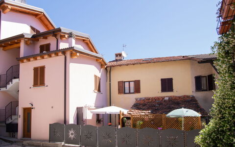 Domaso 644: Propriété, Maison, Zone Résidentielle, Bâtiment, Quartier, Ville, Domicile, Architecture, Immobilier, Mur