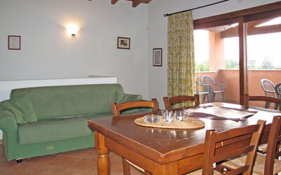 Santa Caterina (Man113) 640.4: Pièce, Meubles, Propriété, Bâtiment, Table, Design Intérieur, Salon, Maison, Sol, Immobilier