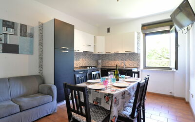 Anna 608.2: Pièce, Propriété, Meubles, Bâtiment, Design Intérieur, Salle À Manger, Immobilier, Plafond, Maison, Sol