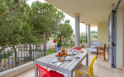 Michela 636.3: Bois, Éclairage, Design Intérieur, Sol, Sol, Salon, Immobilier, Dur, Table, Faisceau